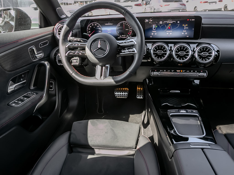 Mercedes-Benz CLA 250 e AMG Premium Plus HeadUp — photo 4