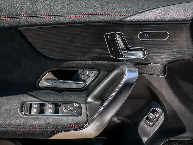 Mercedes-Benz CLA 250 e AMG Premium Plus HeadUp — photo 9