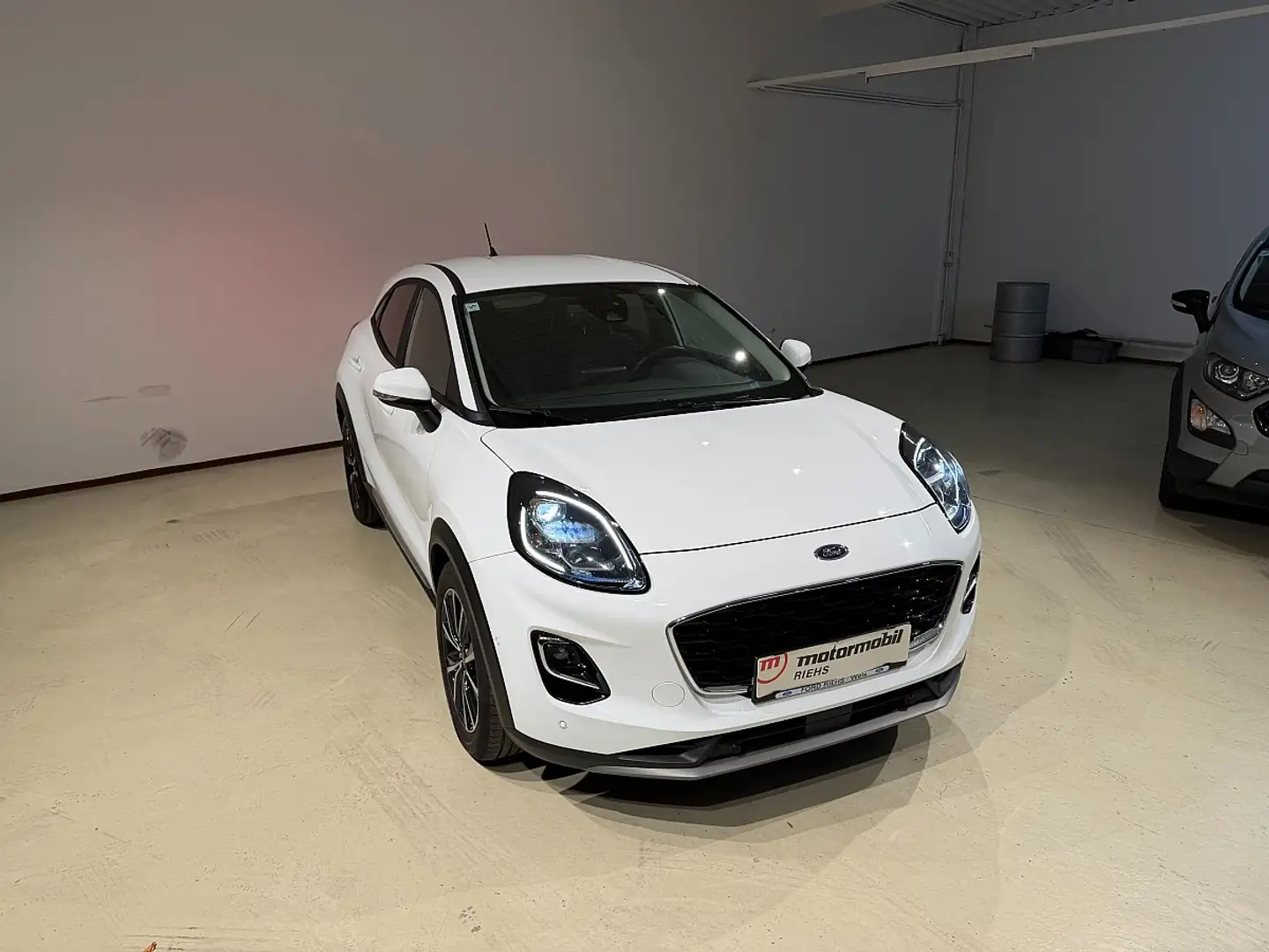 Ford Puma 1,0 EcoBoost Hybrid Titanium Blanc - 1