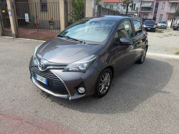 Yaris 5p 1.4 d-4d Lounge E6