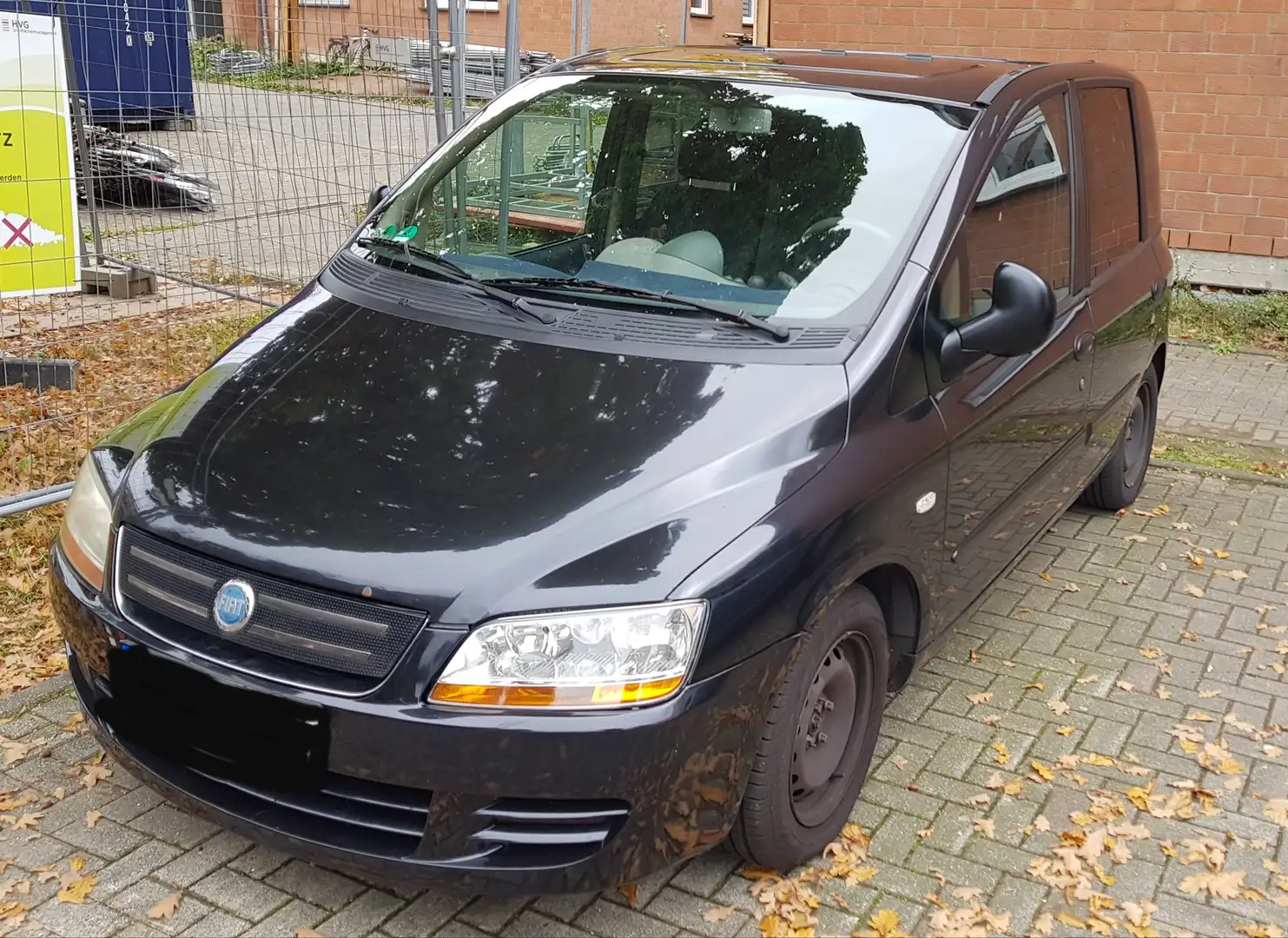 Fiat Multipla Multipla Diesel 1.9 JTD Active Schwarz - 1