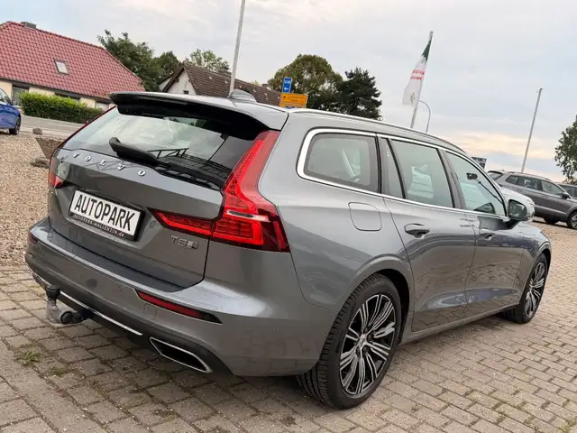 Volvo V60 view 6