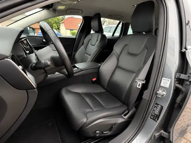 Volvo V60 view 8