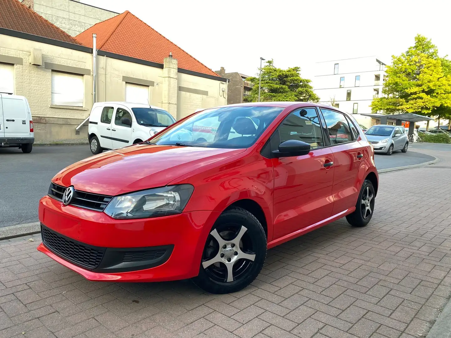 Volkswagen Polo Polo 1.2i Trendline Rouge - 1