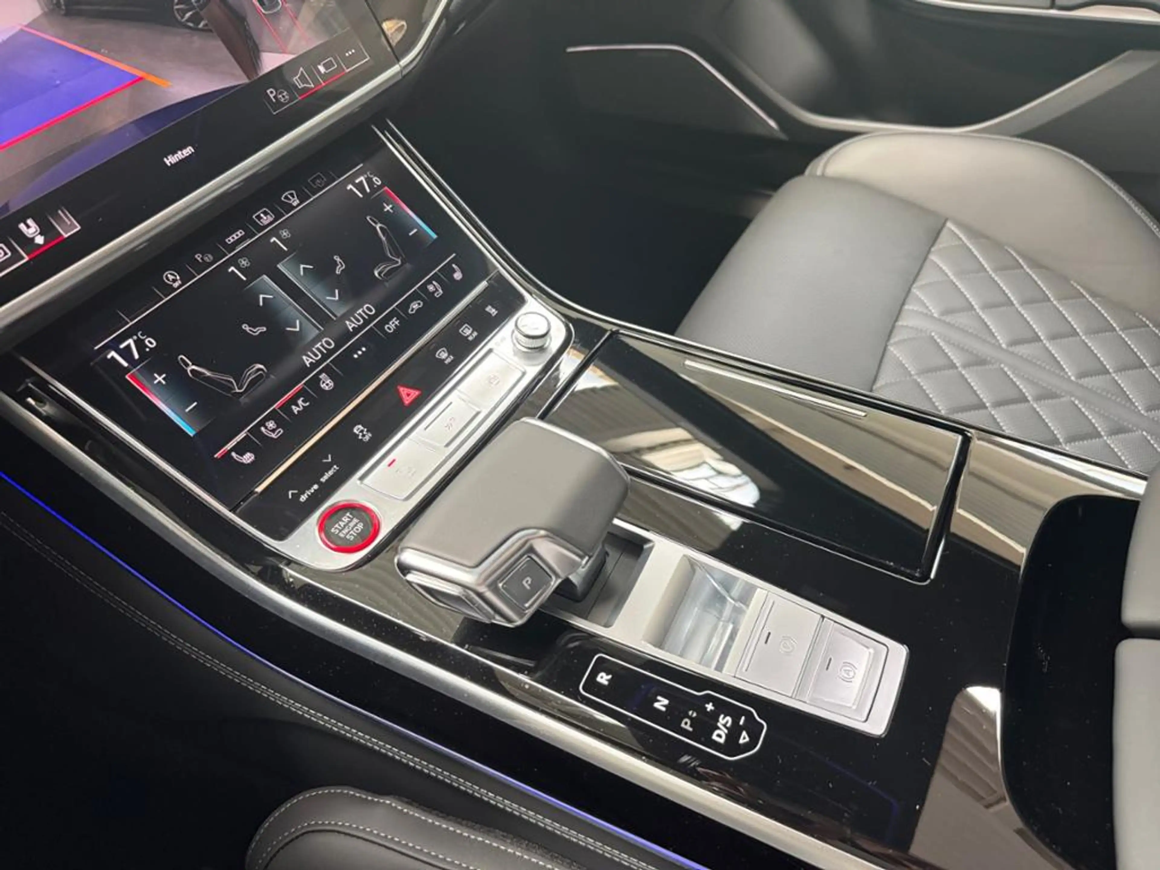 Audi S8 4.0 TFSI quattro Exclusive+Fahrassist+AHK+HUD — photo 8