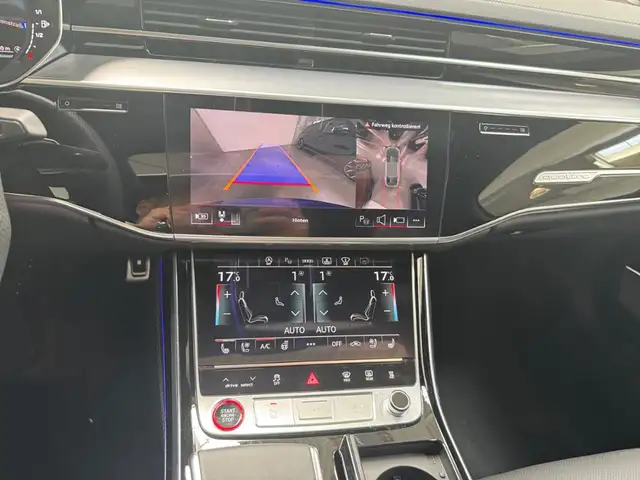 Audi S8 view 14