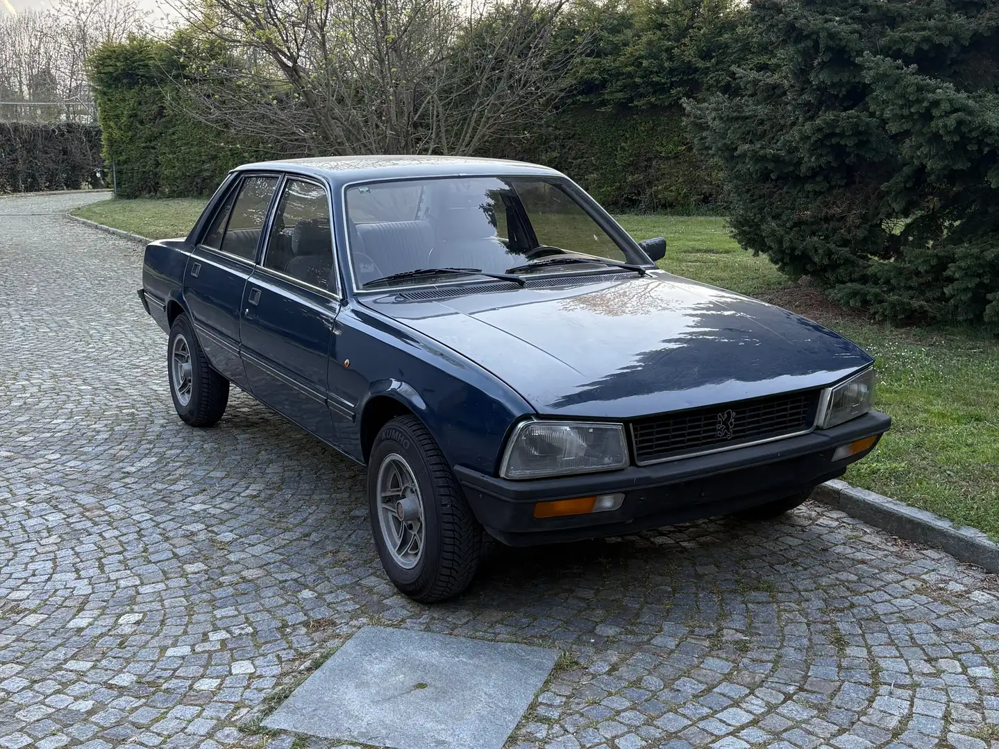 Peugeot 505 505 2.0 TI Blau - 1