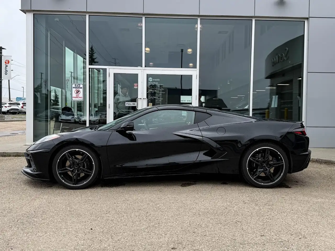 Chevrolet Corvette снимка Chevrolet Corvette