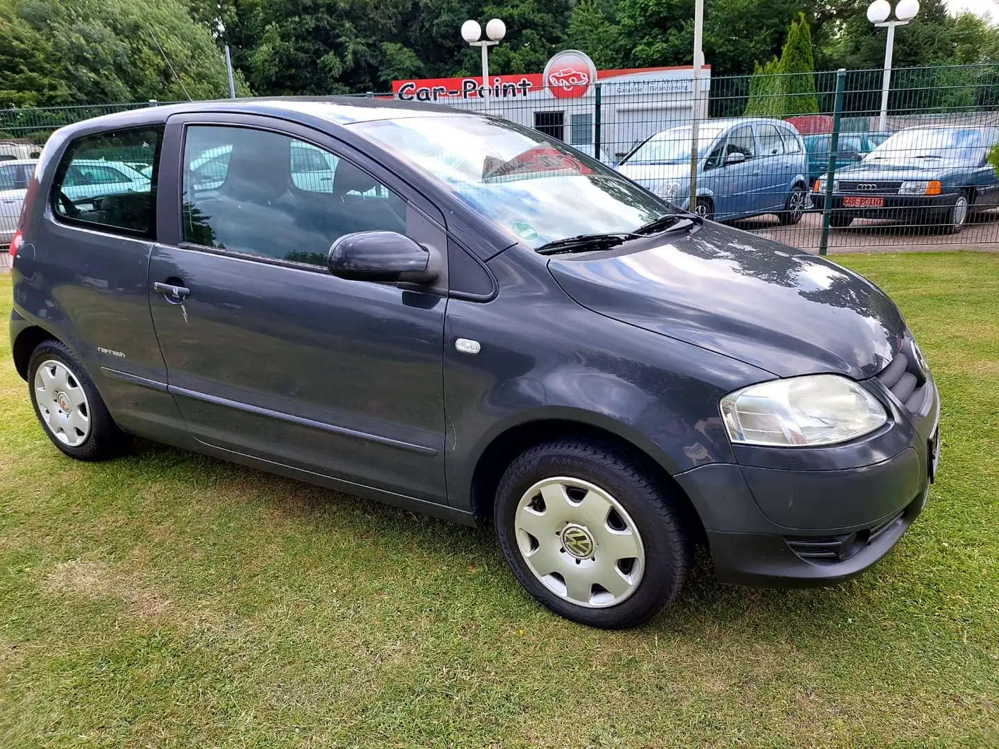 Volkswagen Fox Refresh Šedá - 2