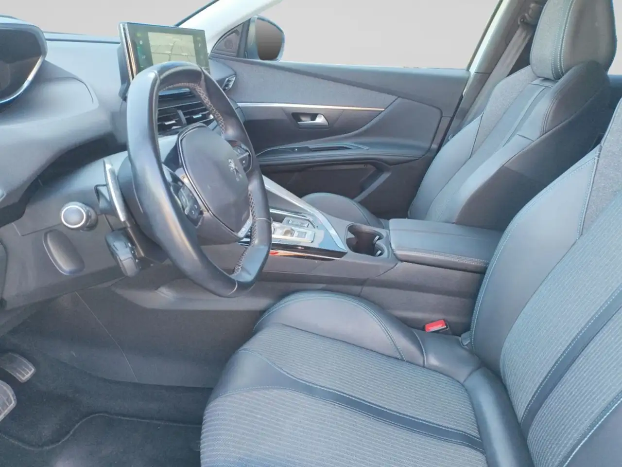 Peugeot 3008 Hybrid 225 e-EAT8 Allure Pack, миниатюра 10