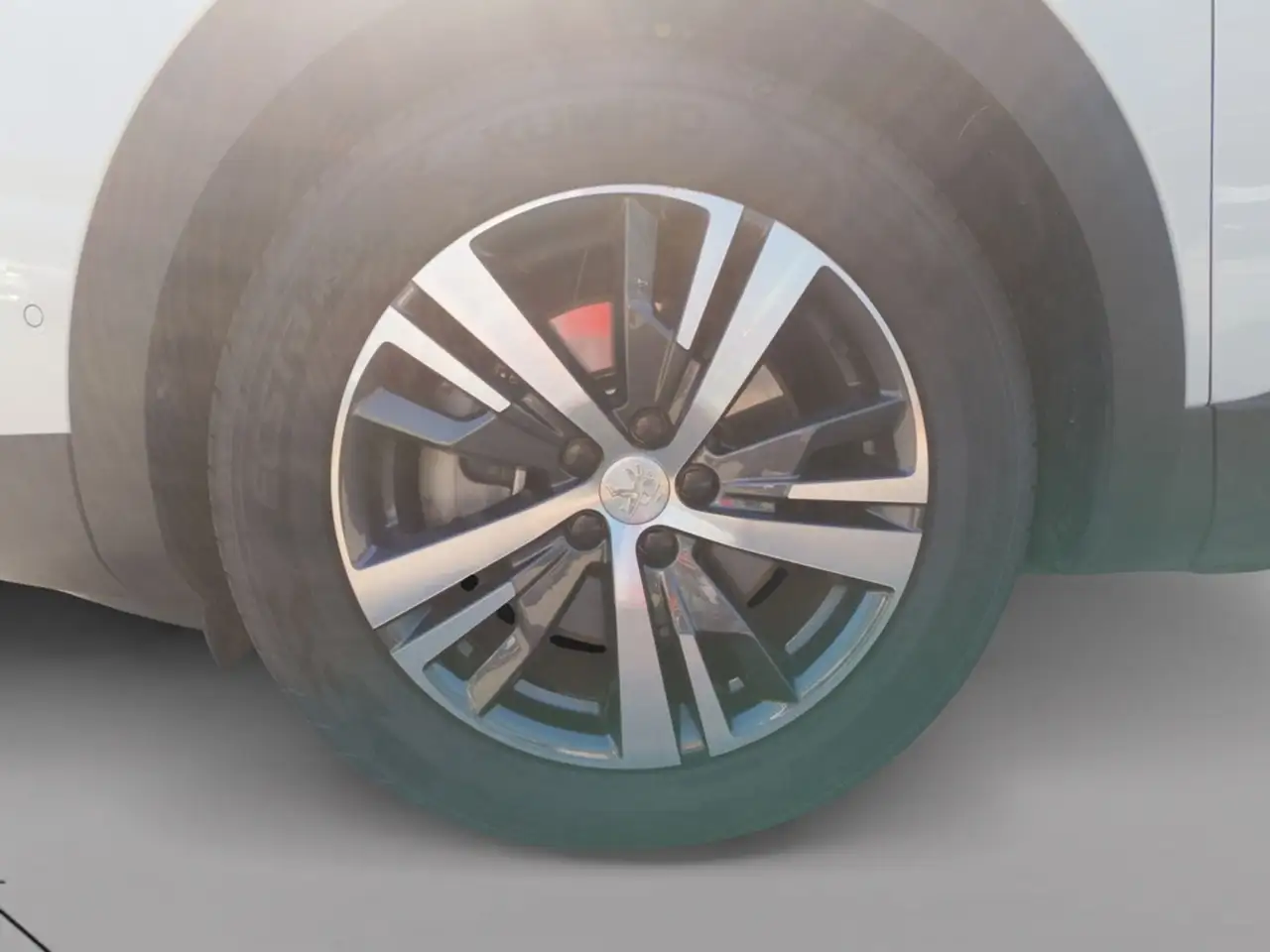 Peugeot 3008 Hybrid 225 e-EAT8 Allure Pack, миниатюра 9