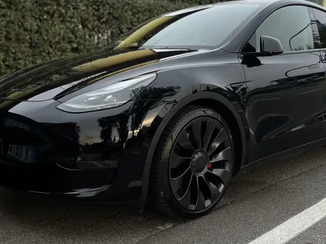 Tesla Model Y Performance Dual Motor awd