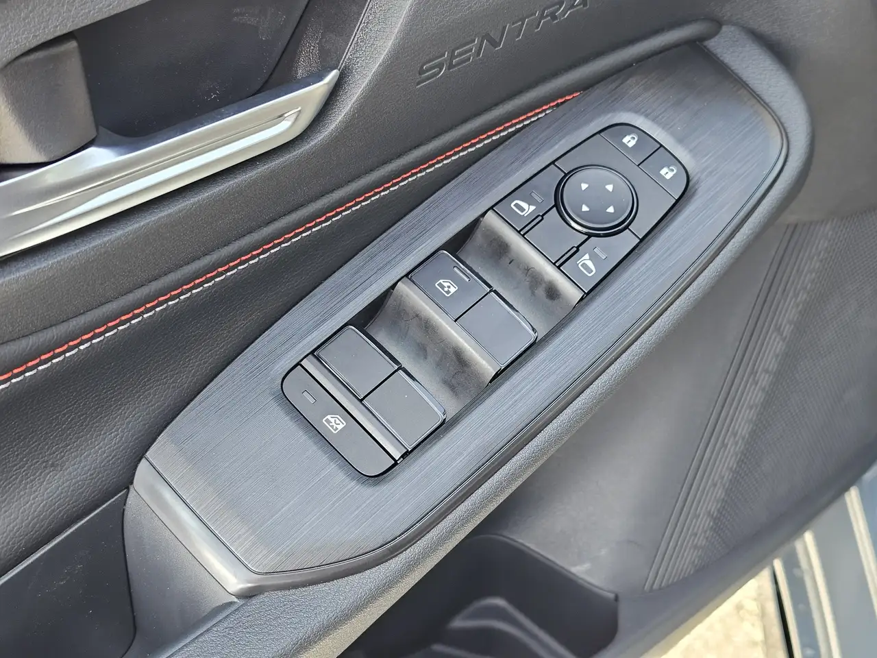 Nissan Sentra снимка Nissan Sentra