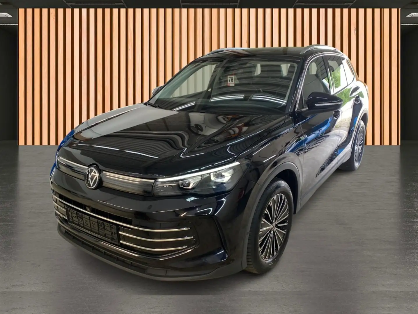 Volkswagen Tiguan 2.0 TDI 110 kW Elegance*Navi*IQ Light Black - 2
