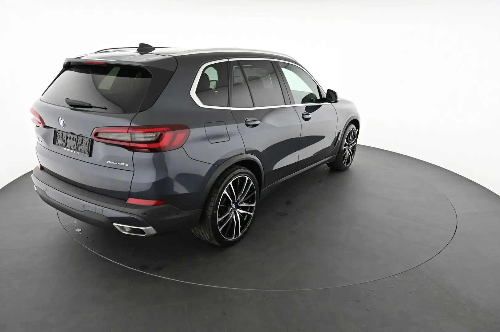 BMW X5 xDrive45e Grau - 2