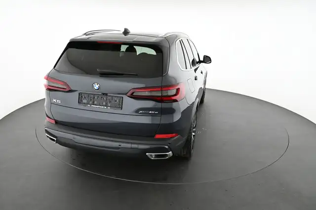 BMW X5 view 12
