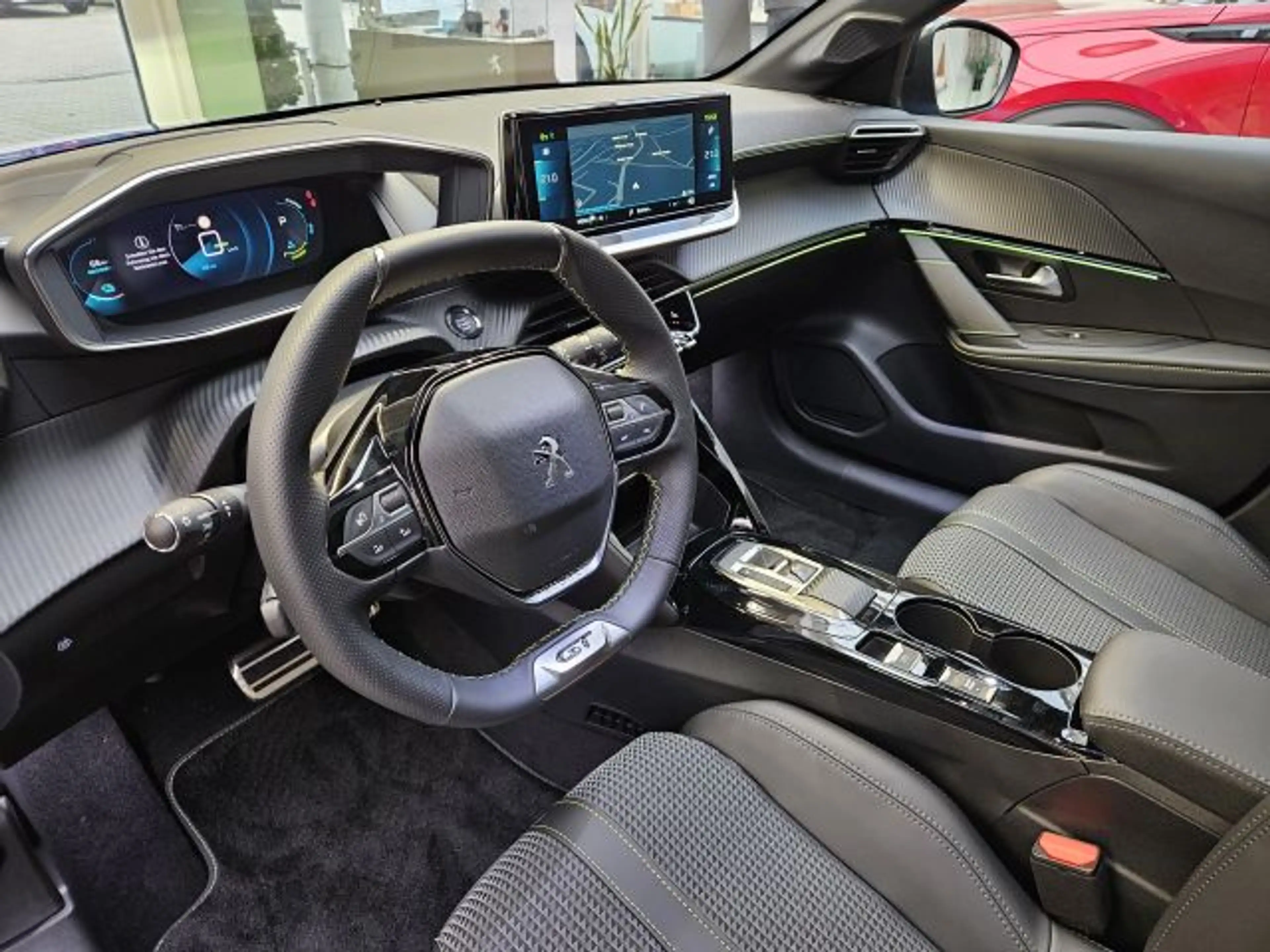 Peugeot 208 Elektromotor 136 GT+ — photo 4