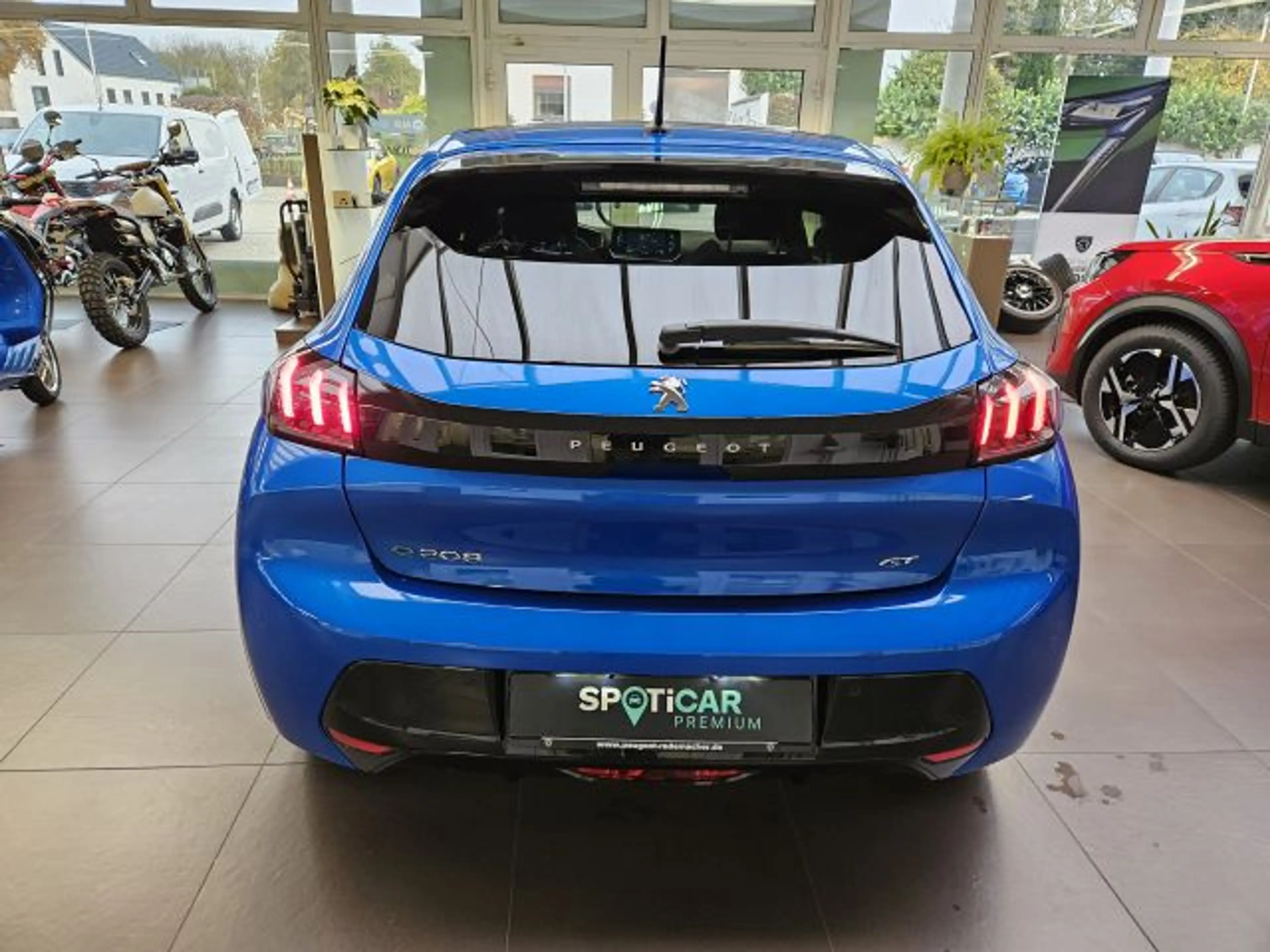 Peugeot 208 Elektromotor 136 GT+ — photo 10