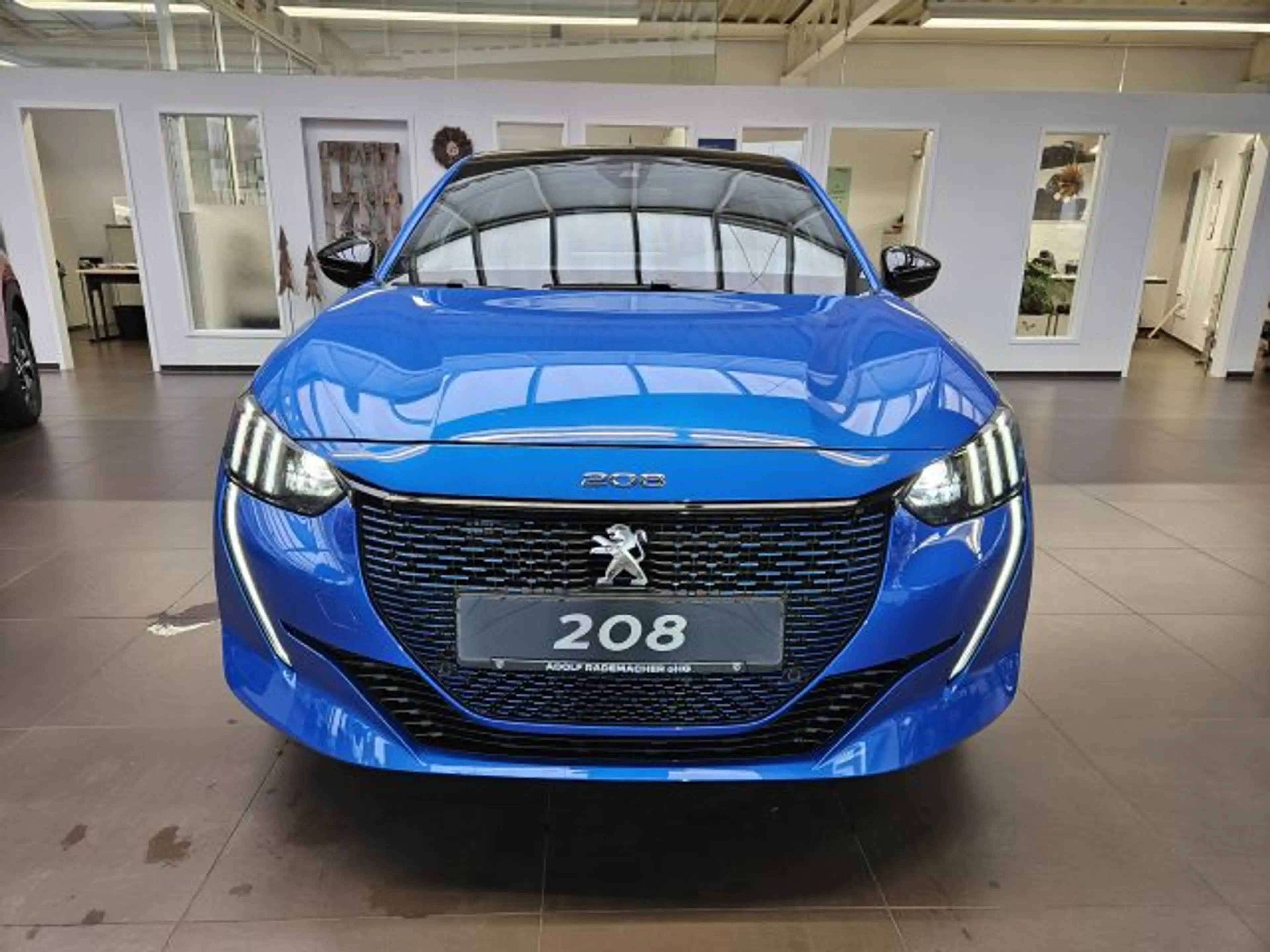 Peugeot 208 Elektromotor 136 GT+ — photo 13
