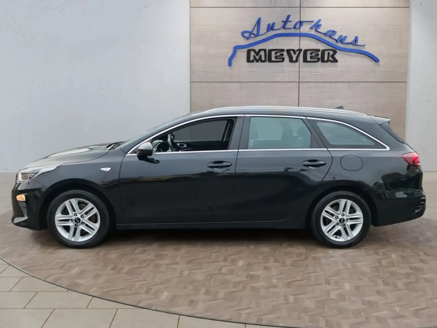 Kia Ceed / cee'd Ceed Sportswagon 1.6 CRDi Vision Navi/ACC/WKR Negru - 2