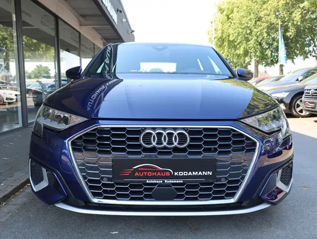 Audi A3 view 4