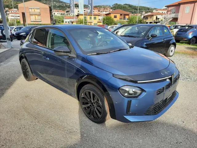 Lancia Ypsilon 51kW Edizione Limitata Cassina