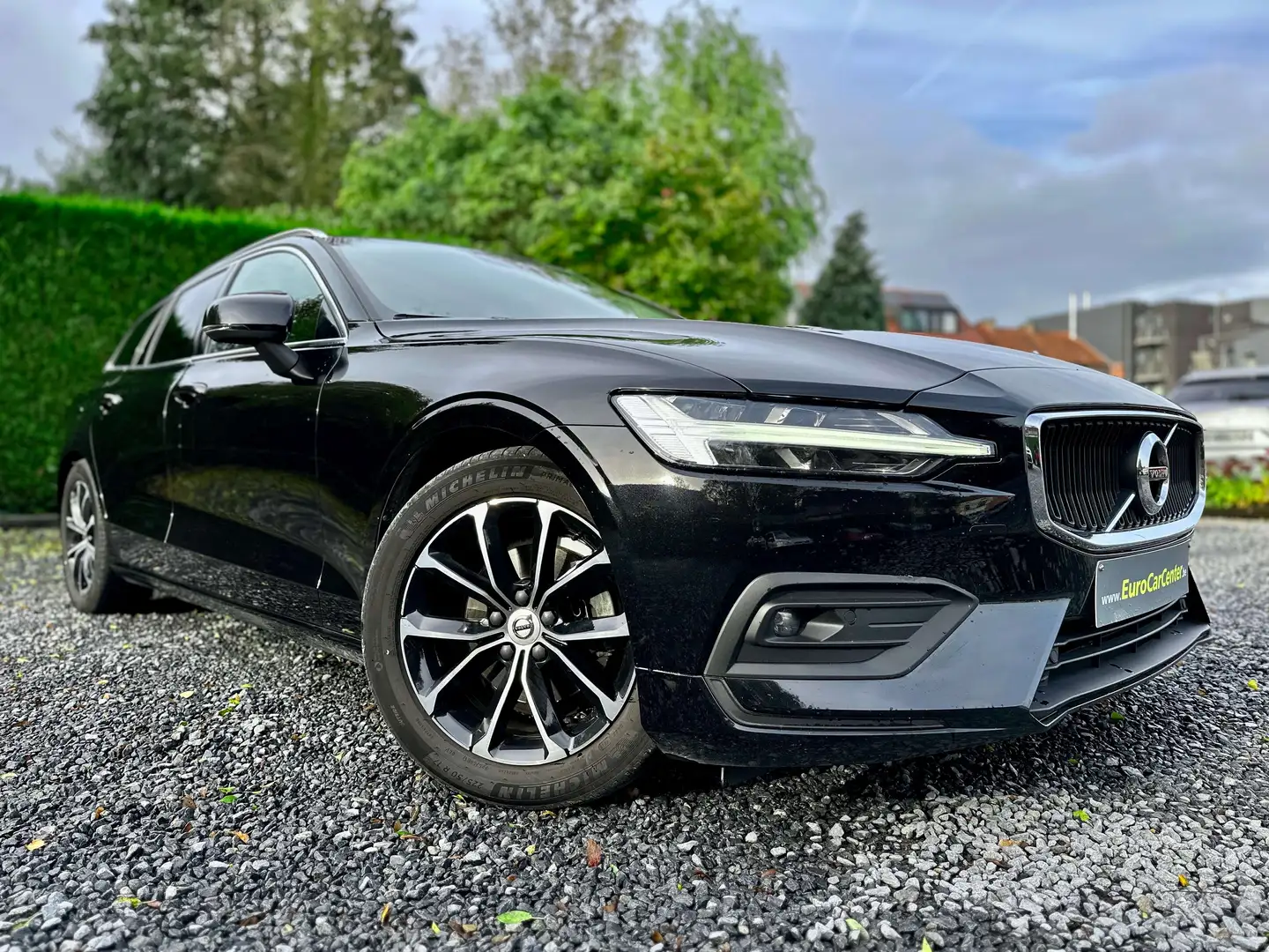 Volvo V60 2.0 D3 Pro Geartronic / First Owner / Wood Inter. Noir - 2