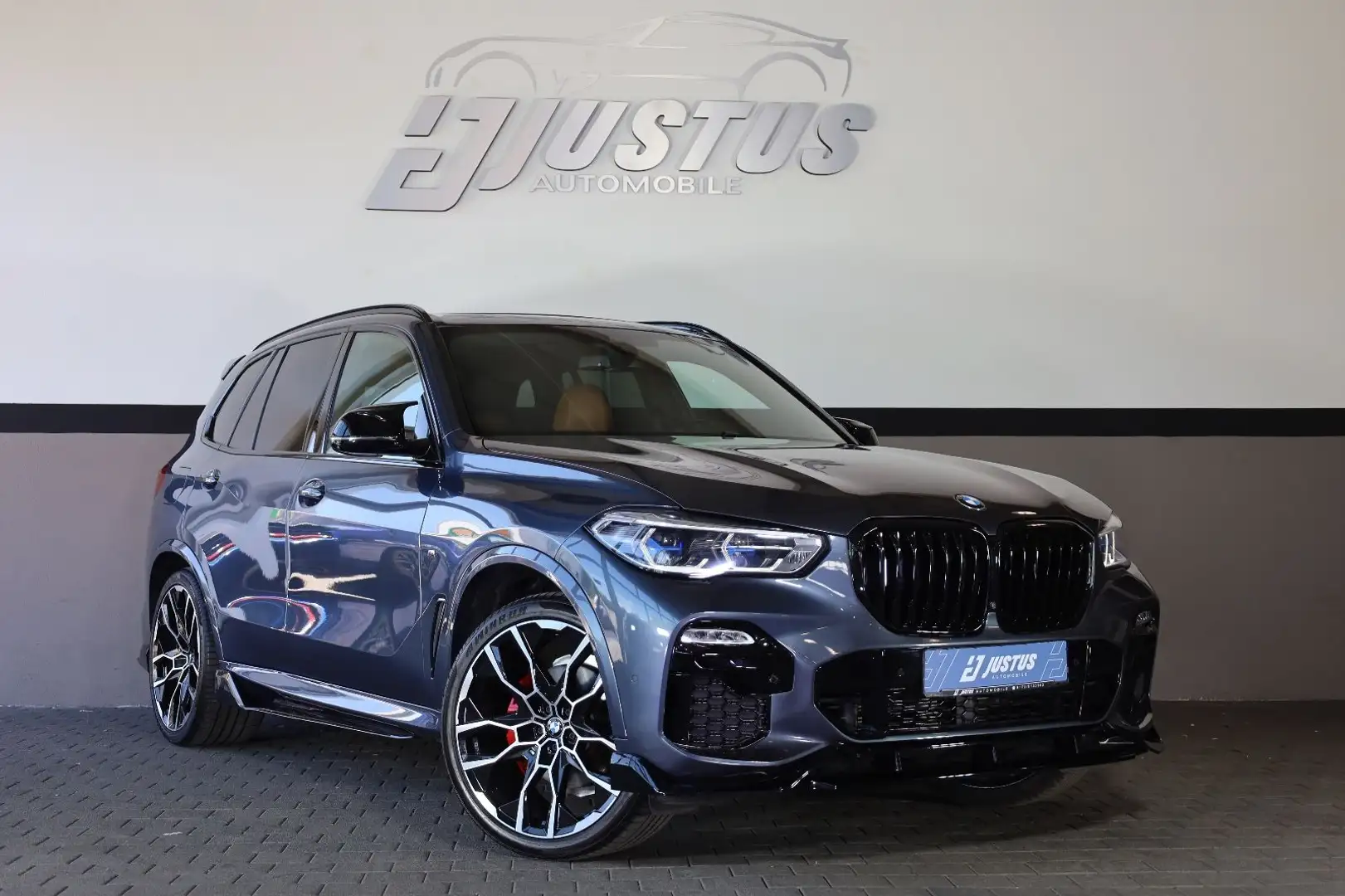 BMW X5 xDrive40i/360*/HUD/4xSHZ/PANO/HK/TOTW/LHZ/R22 Grau - 1