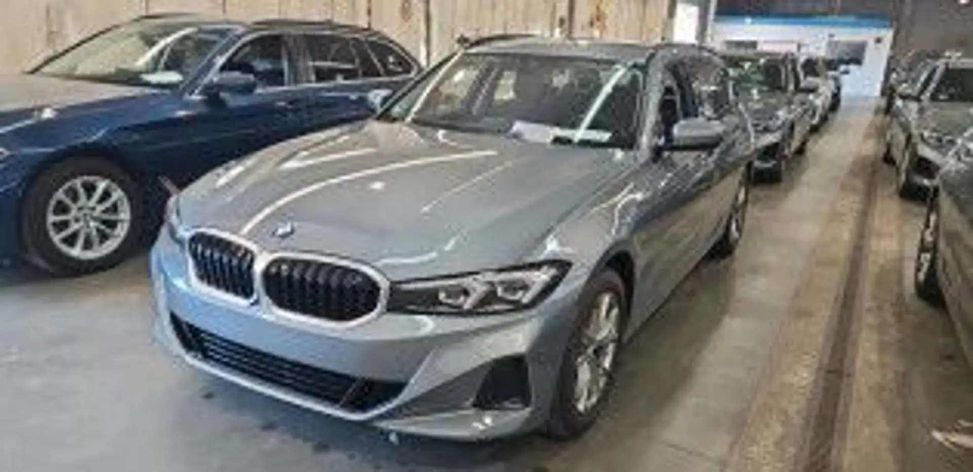 BMW 320 d T xDrive Shadow LED*WIDE*COCKPIT+*MEGAVOLL Grau - 1
