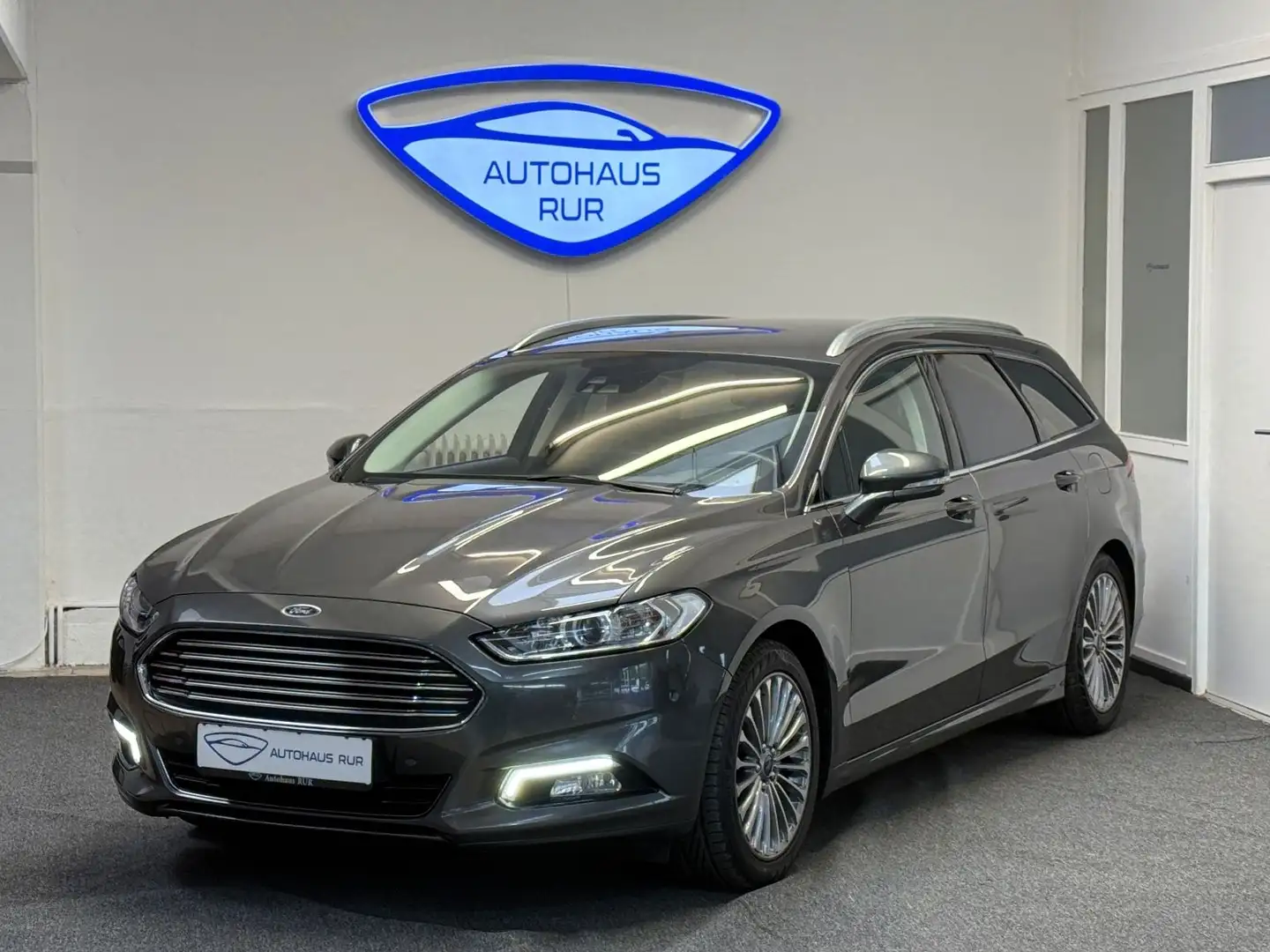 Ford Mondeo Turnier Titanium/PDC/NAVI/ZAHNRIEMEN NEU Grau - 1