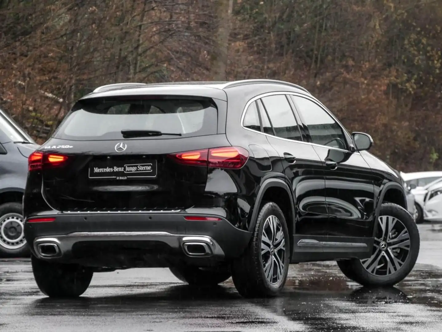 Mercedes-Benz GLA 250 e Progressive/AHK/LED/Kamera/Shz/Easy-P Schwarz - 2