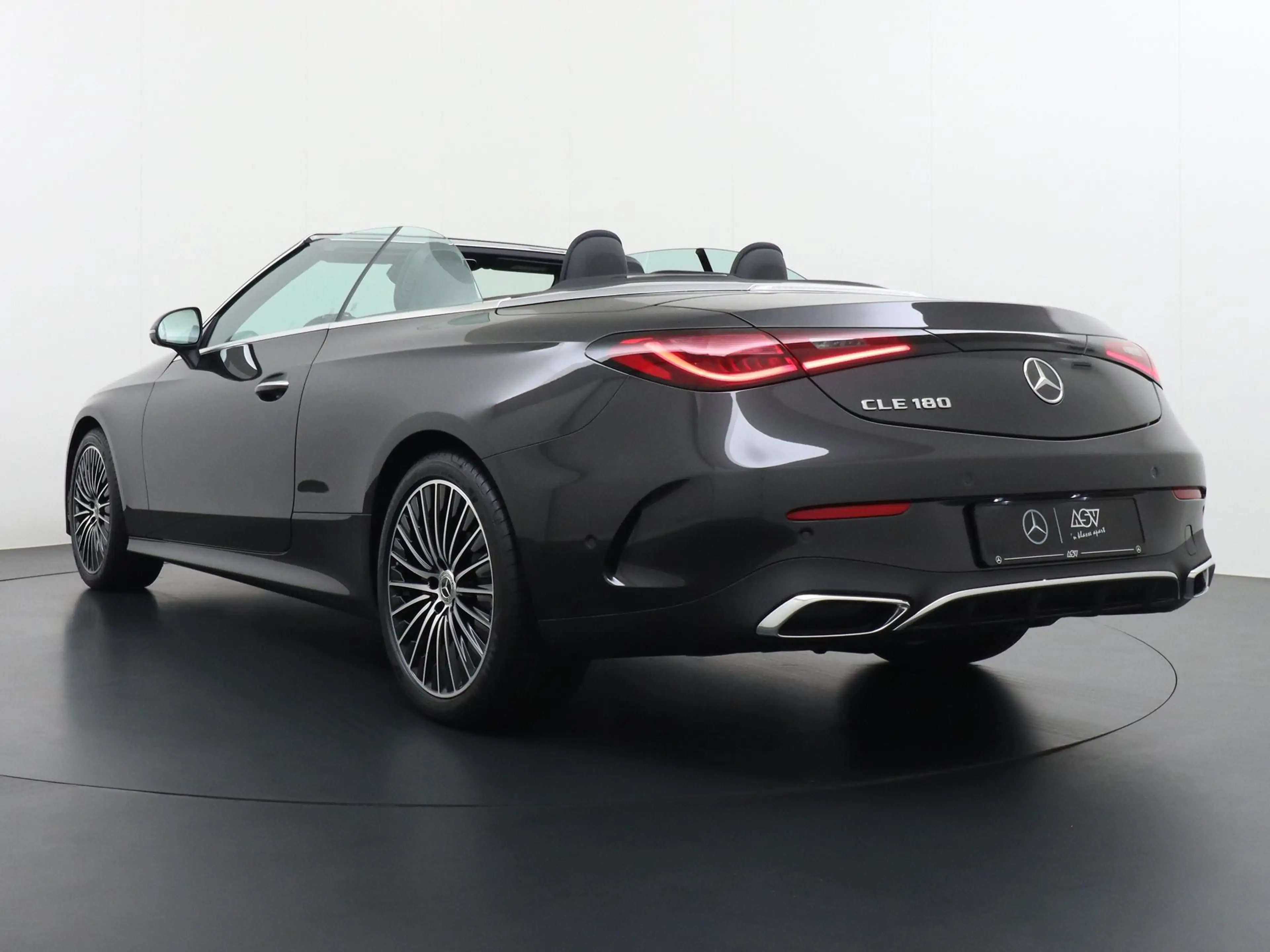 Mercedes-Benz CLE 180 Cabriolet AMG Line | Airscarf | Memorystoelen | Di — photo 5