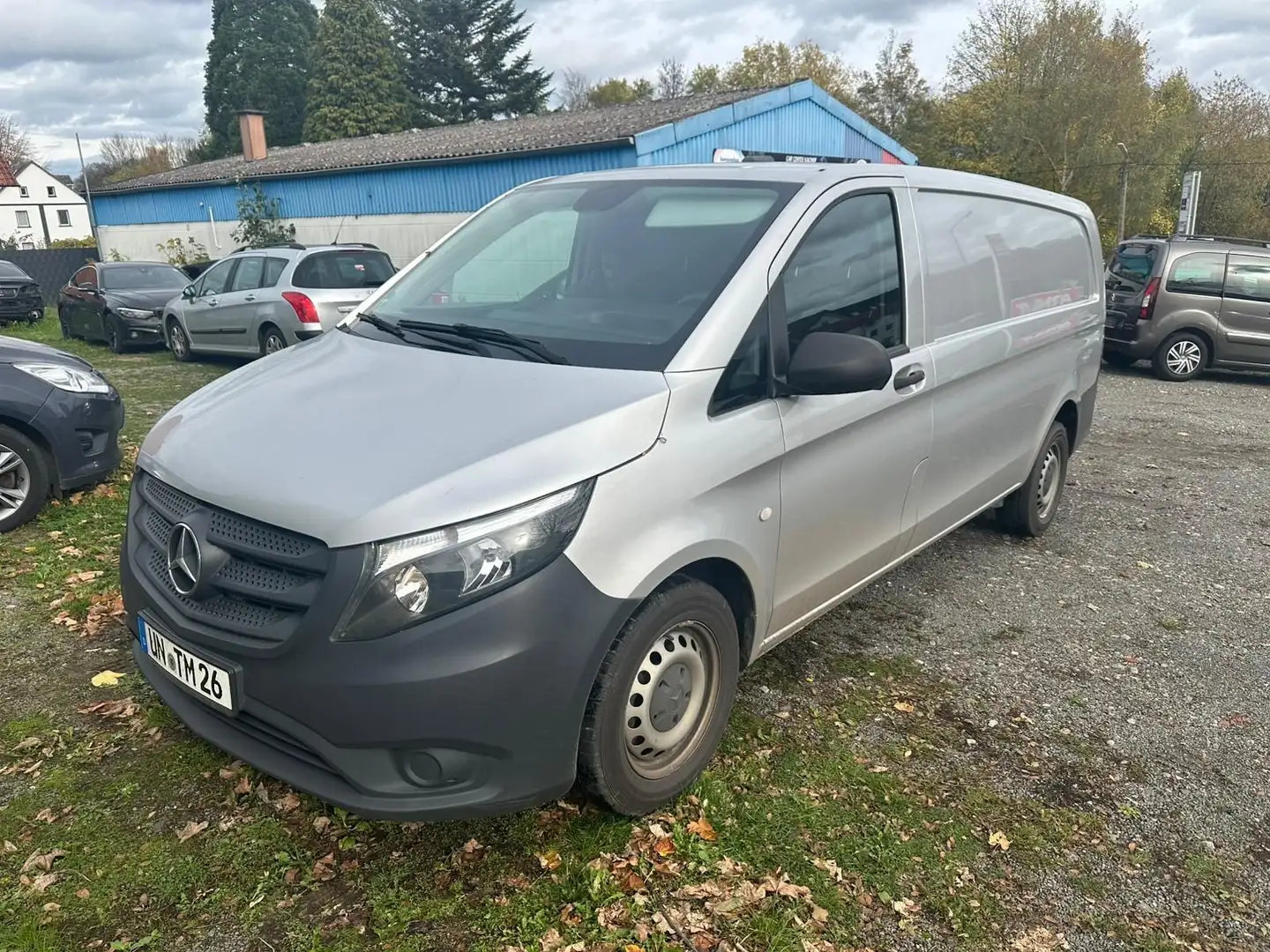 Mercedes-Benz Vito Kasten 109/110/111/114 CDI FWD extralang Silber - 1