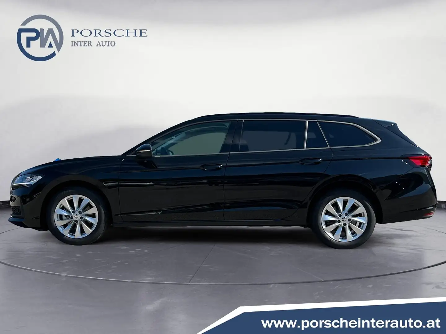 Skoda Superb Essence TDI DSG Schwarz - 2