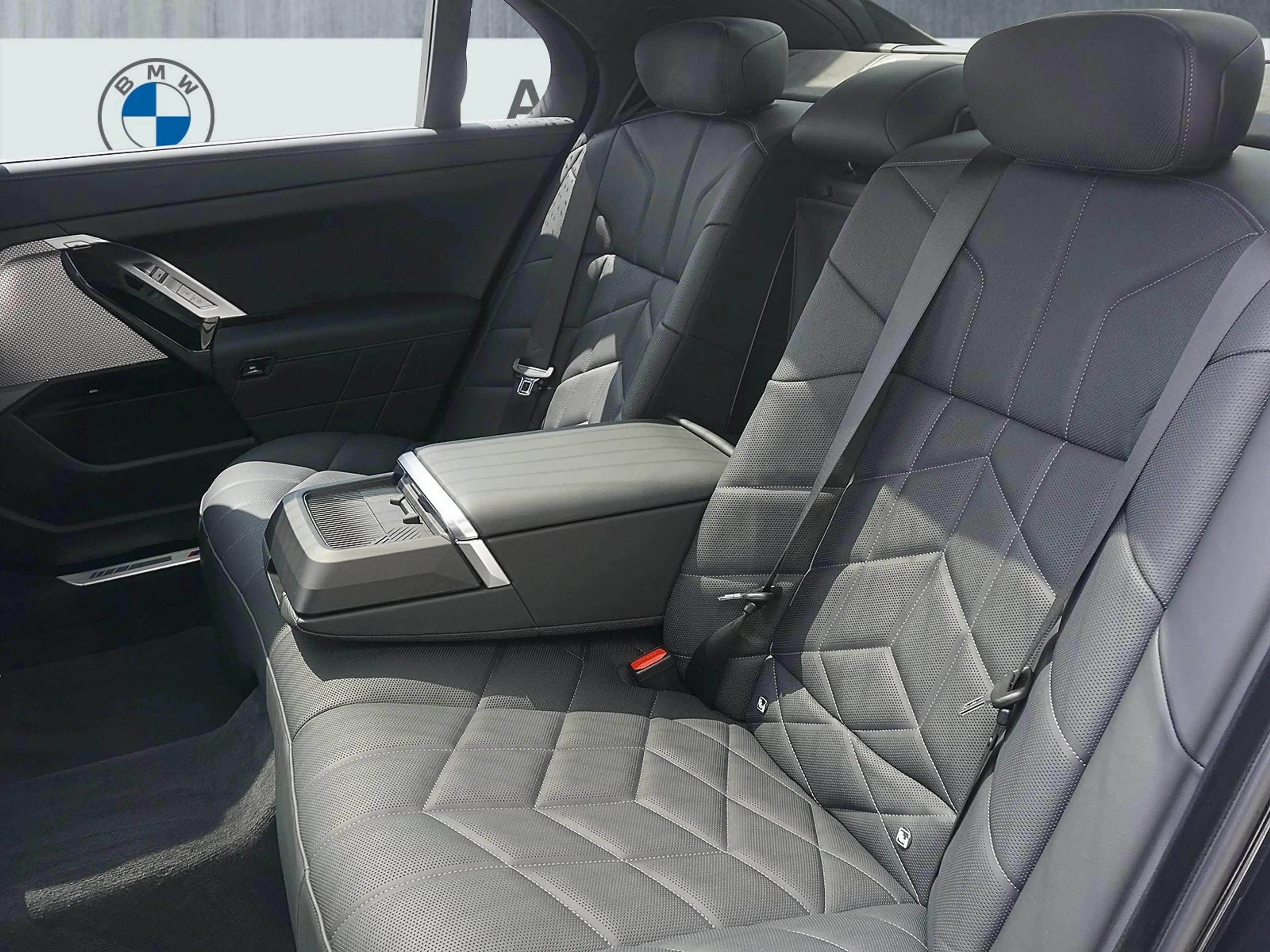 BMW 760 M760e xDrive Limousine Sportpaket DAB Pano.Dach — photo 10