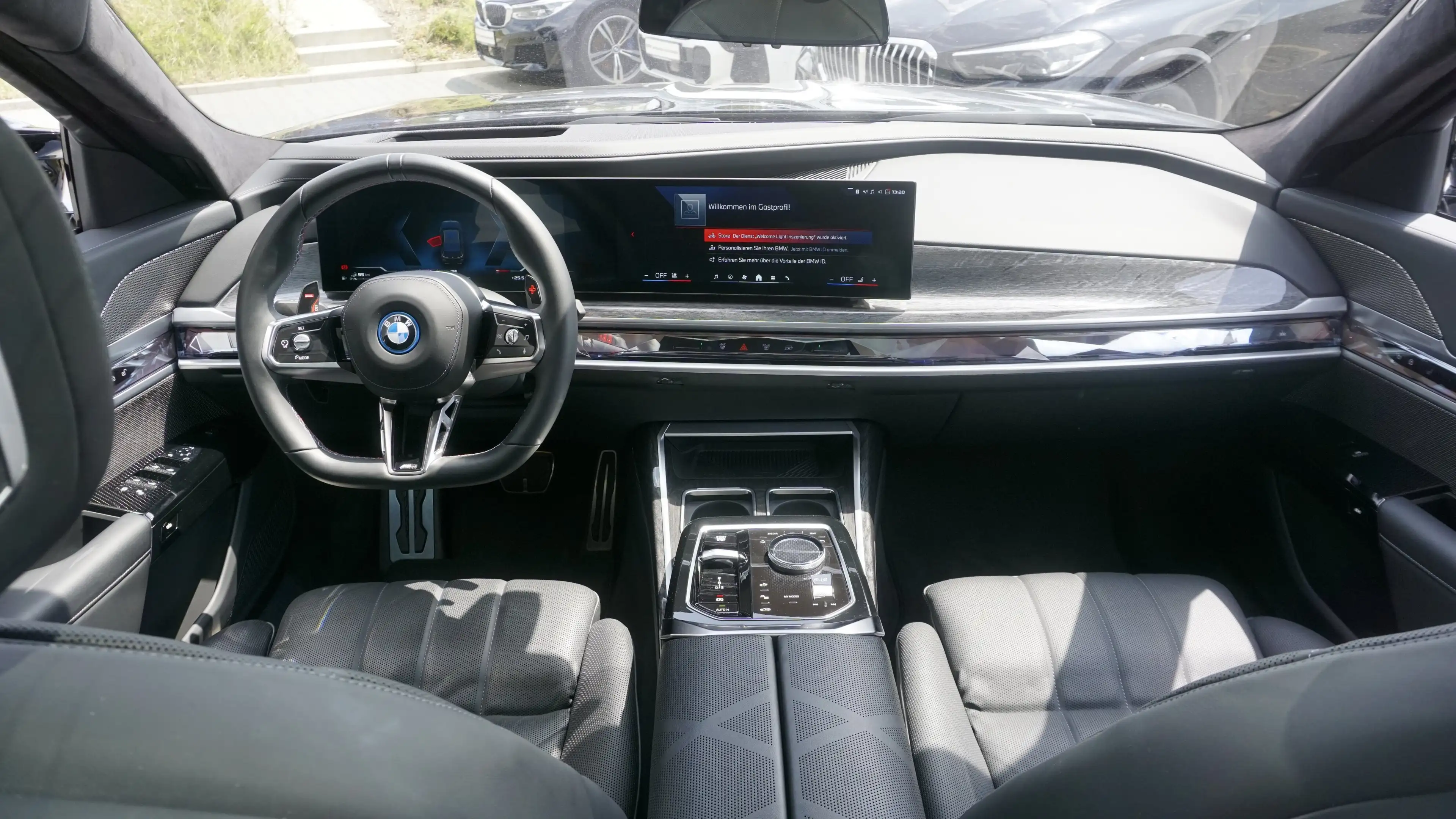 BMW 760 M760e xDrive Limousine Sportpaket DAB Pano.Dach — photo 13