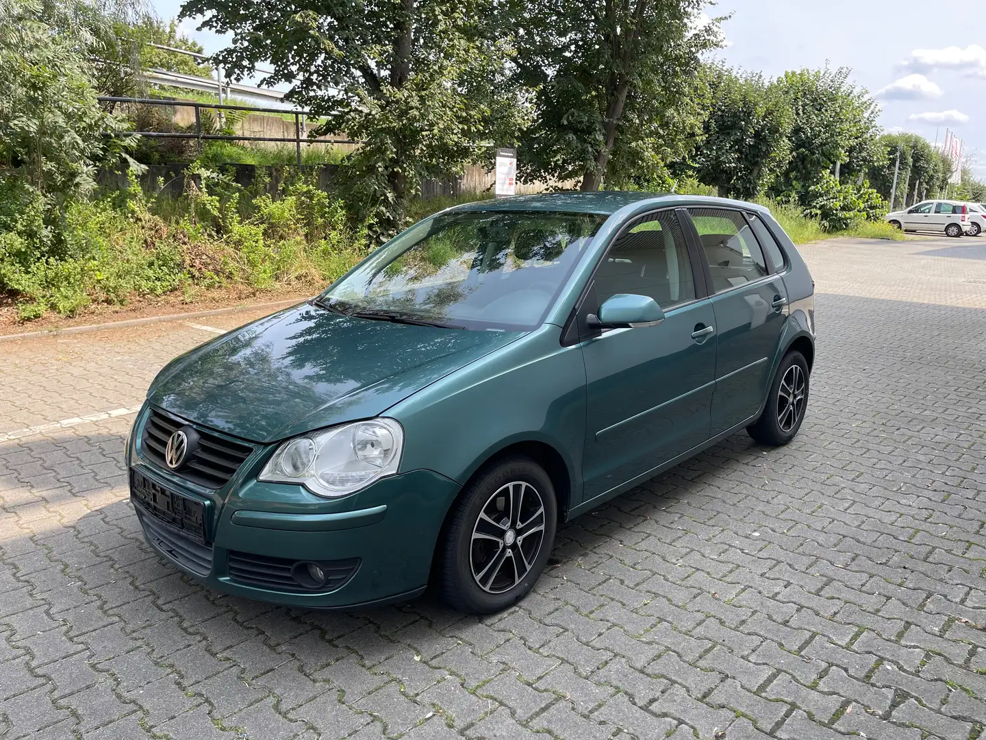 Volkswagen Polo 1.4 TDI Trendline Grün - 1