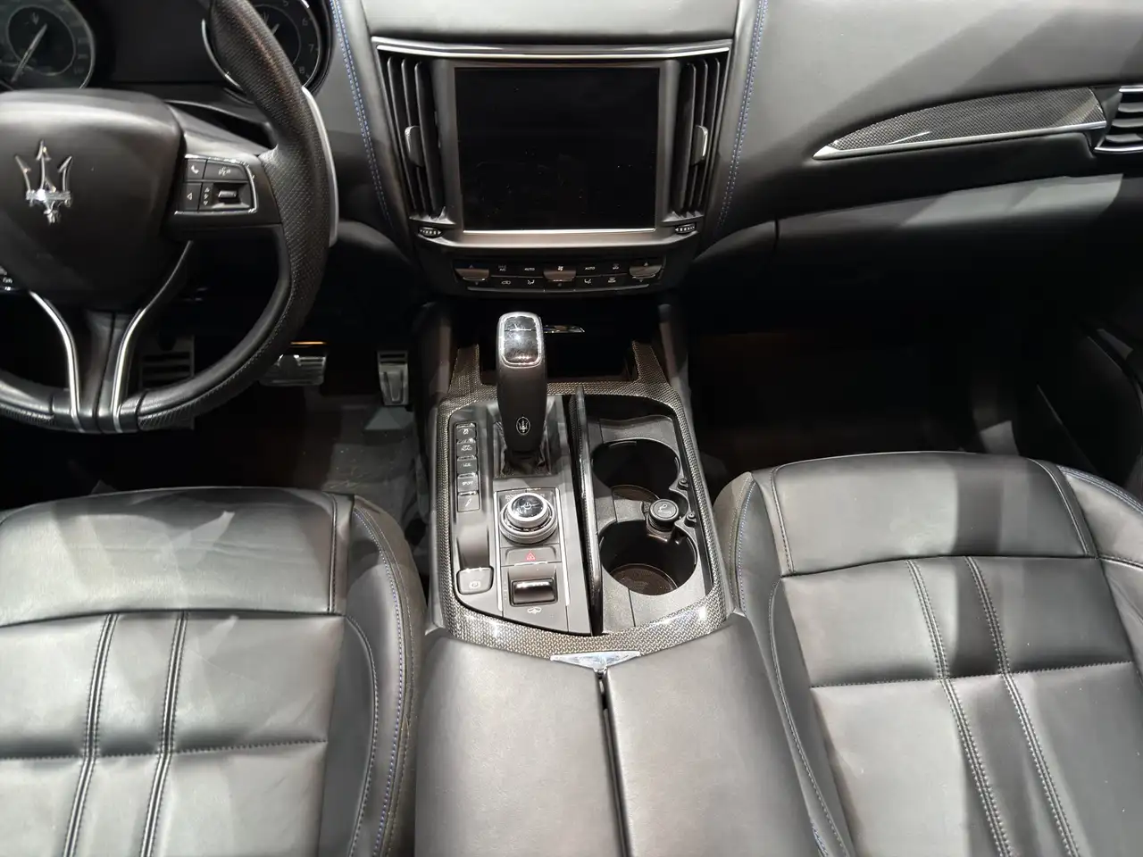 Maserati Levante 2023 — фото 15