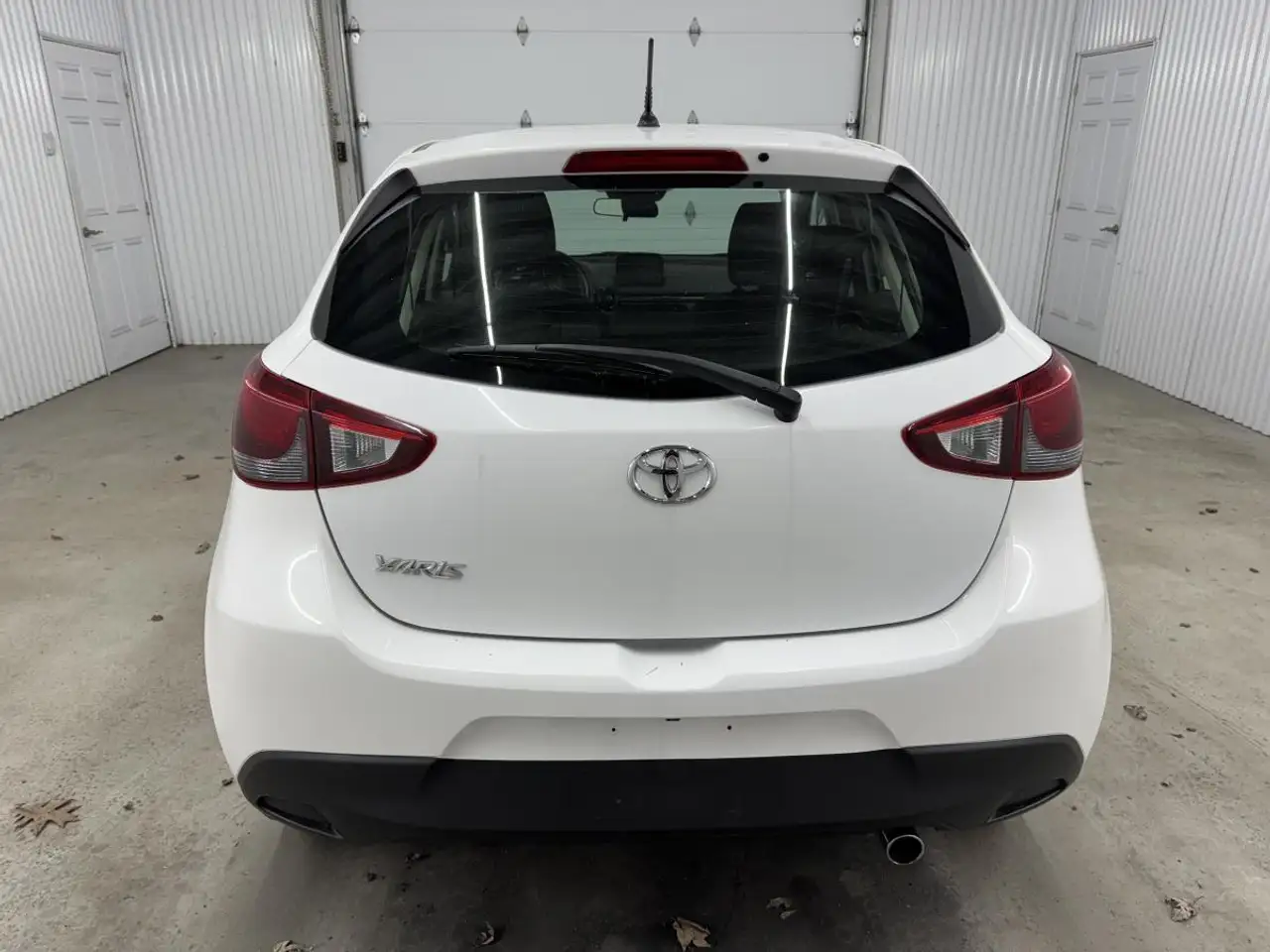 Toyota Yaris снимка Toyota Yaris