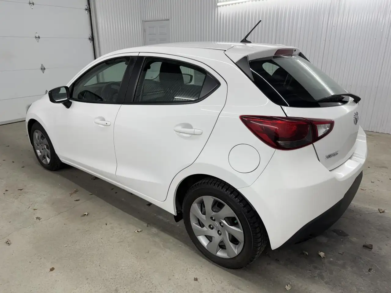 Toyota Yaris снимка Toyota Yaris