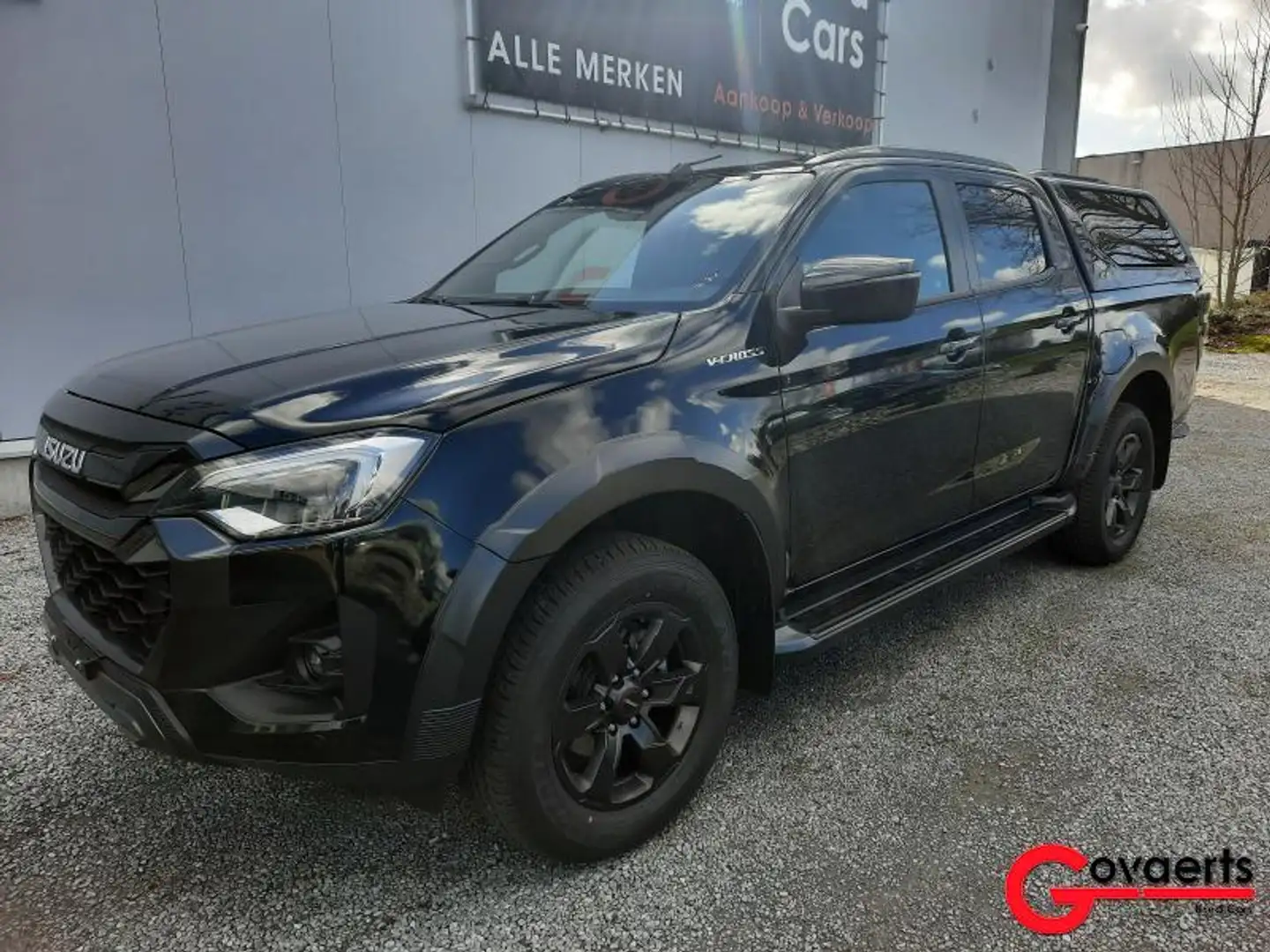 Isuzu D-Max LSE VCROSS MY 2025 Noir - 1