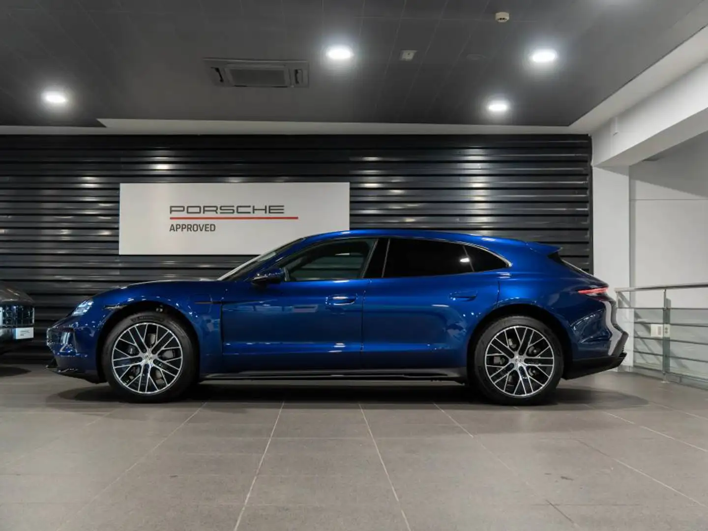 Porsche Taycan Sport Turismo Azul - 2
