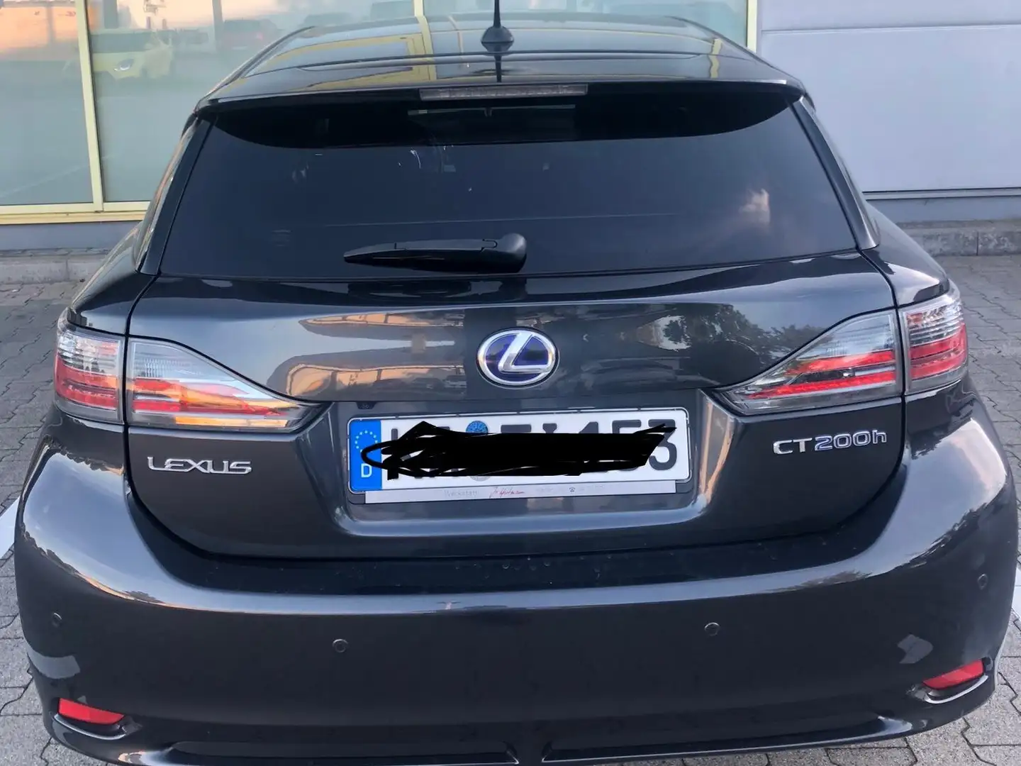 Lexus CT 200h Grau - 2