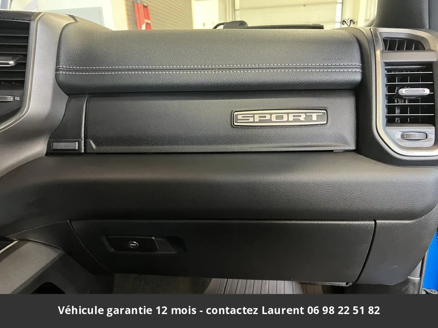 Dodge RAM Sport Night 12P 5.7L 4x4 Tout compris hors homolog Bleu - 2