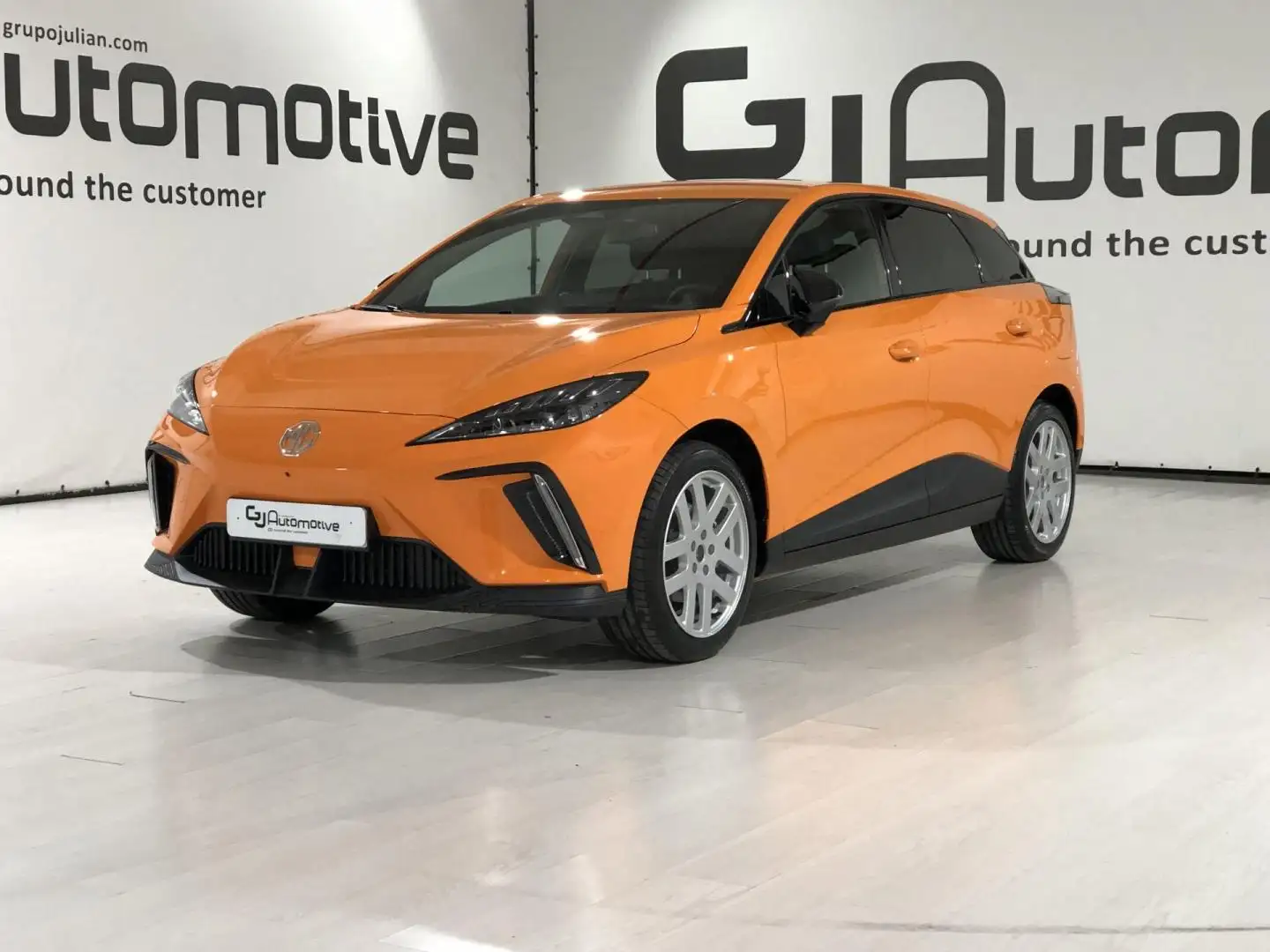 MG MG4 4 Luxury 64kWh Naranja - 1