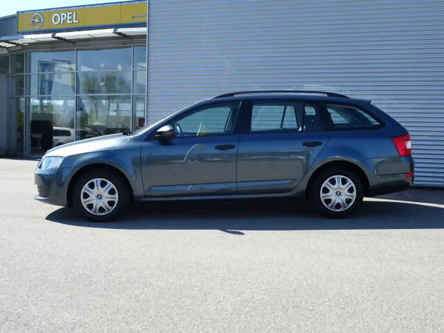 Skoda Octavia Octavia 1.0 TSi Active Klima/L-R Sensor/ZV eFH. Gris - 2