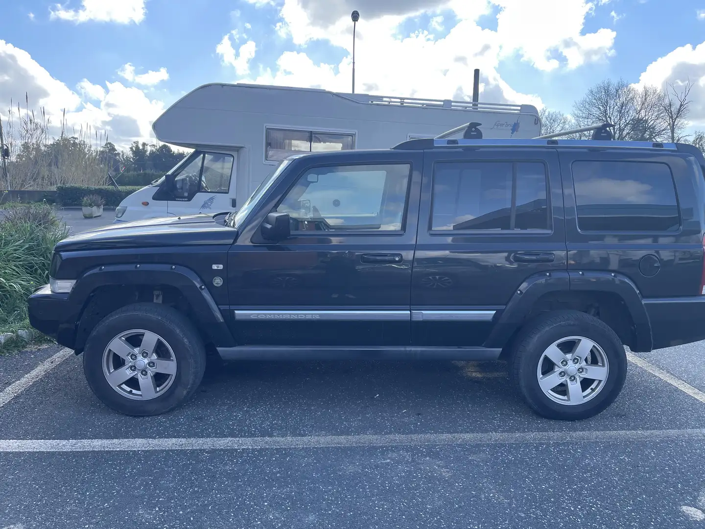 Jeep Commander Commander 3.0 V6 crd Limited auto Schwarz - 2