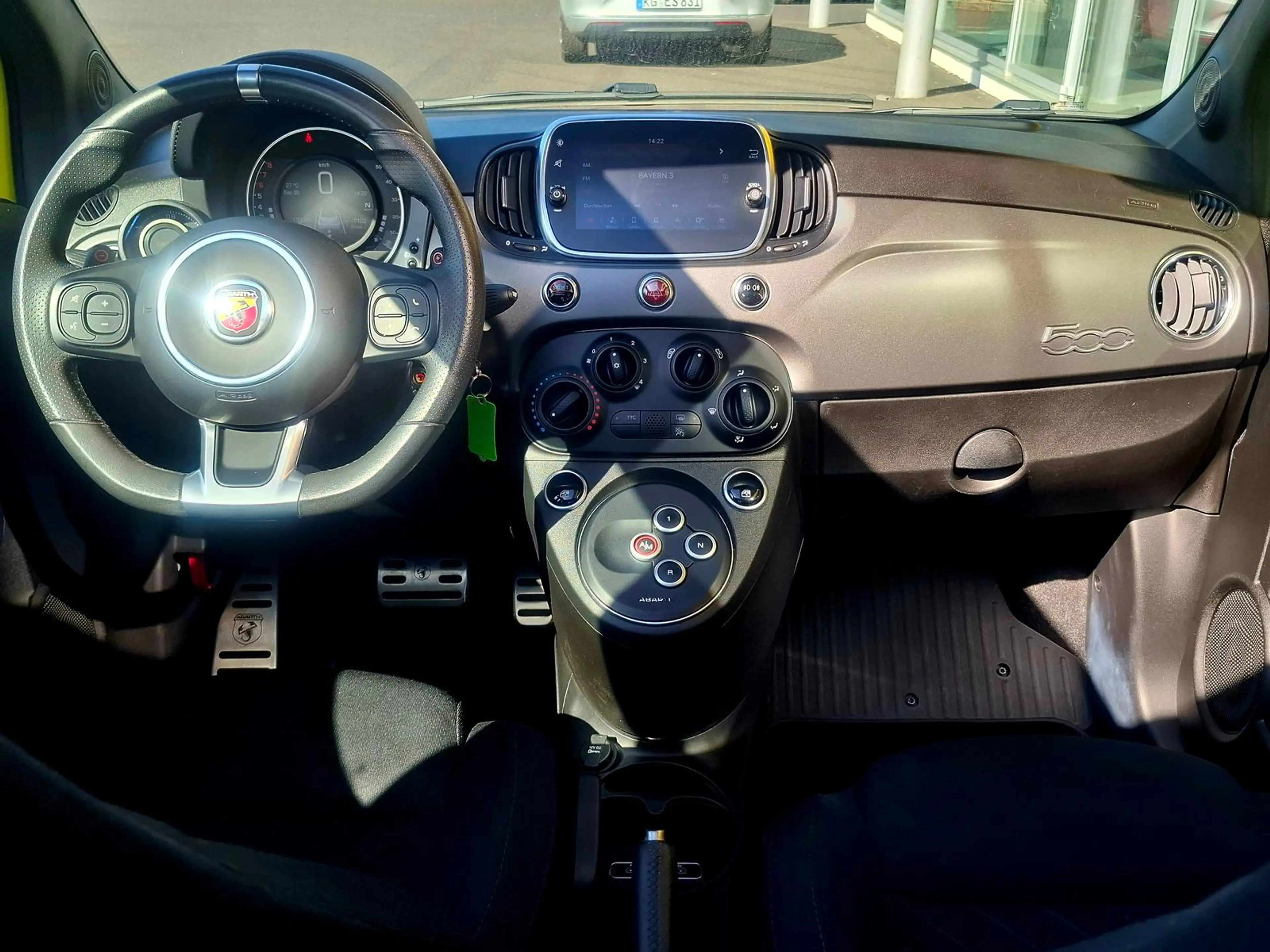 Abarth 500C Pista Cabrio *SitzHZ*CarPlay*Klima*Garantie* — photo 9