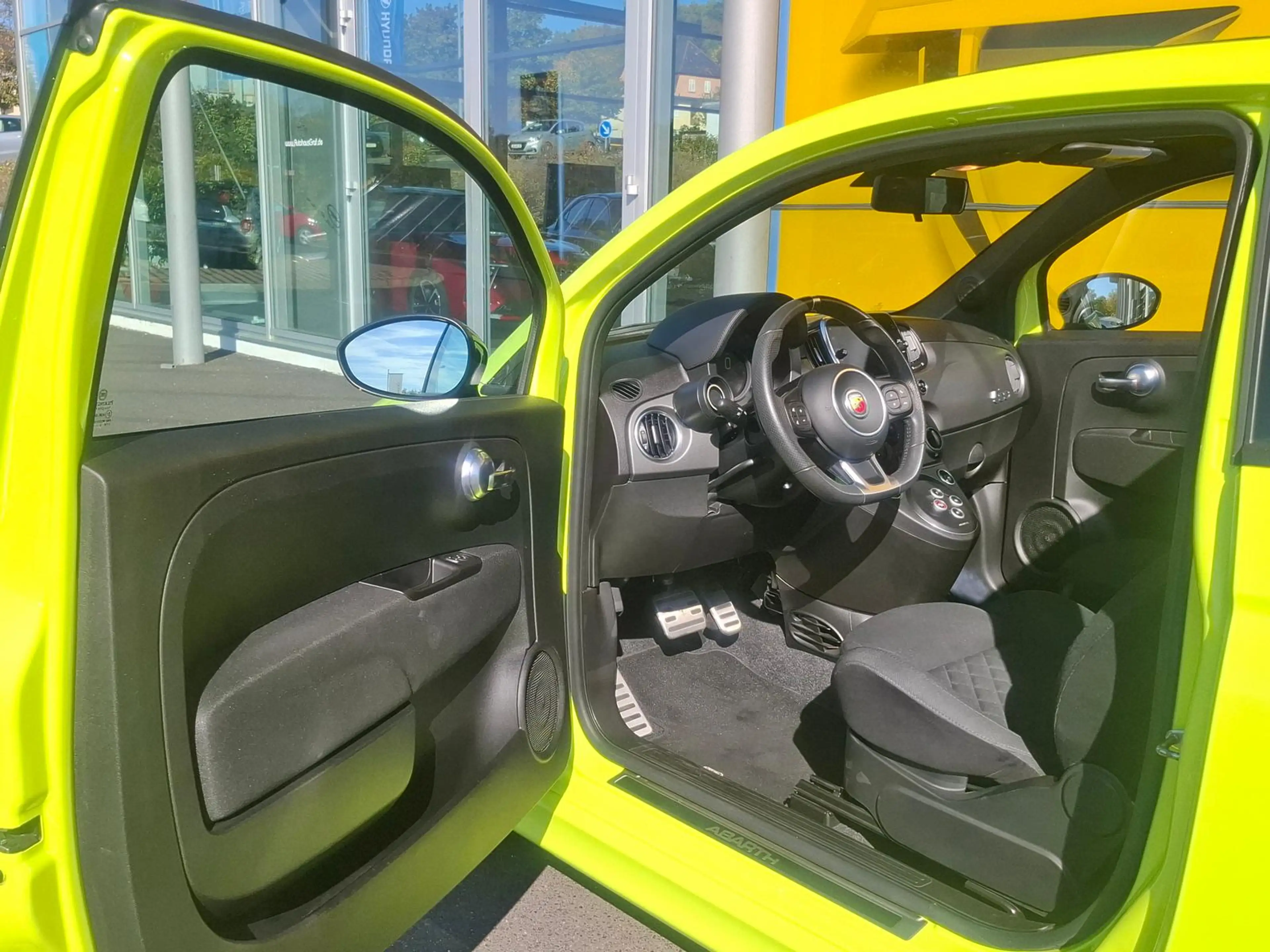 Abarth 500C Pista Cabrio *SitzHZ*CarPlay*Klima*Garantie* — photo 7