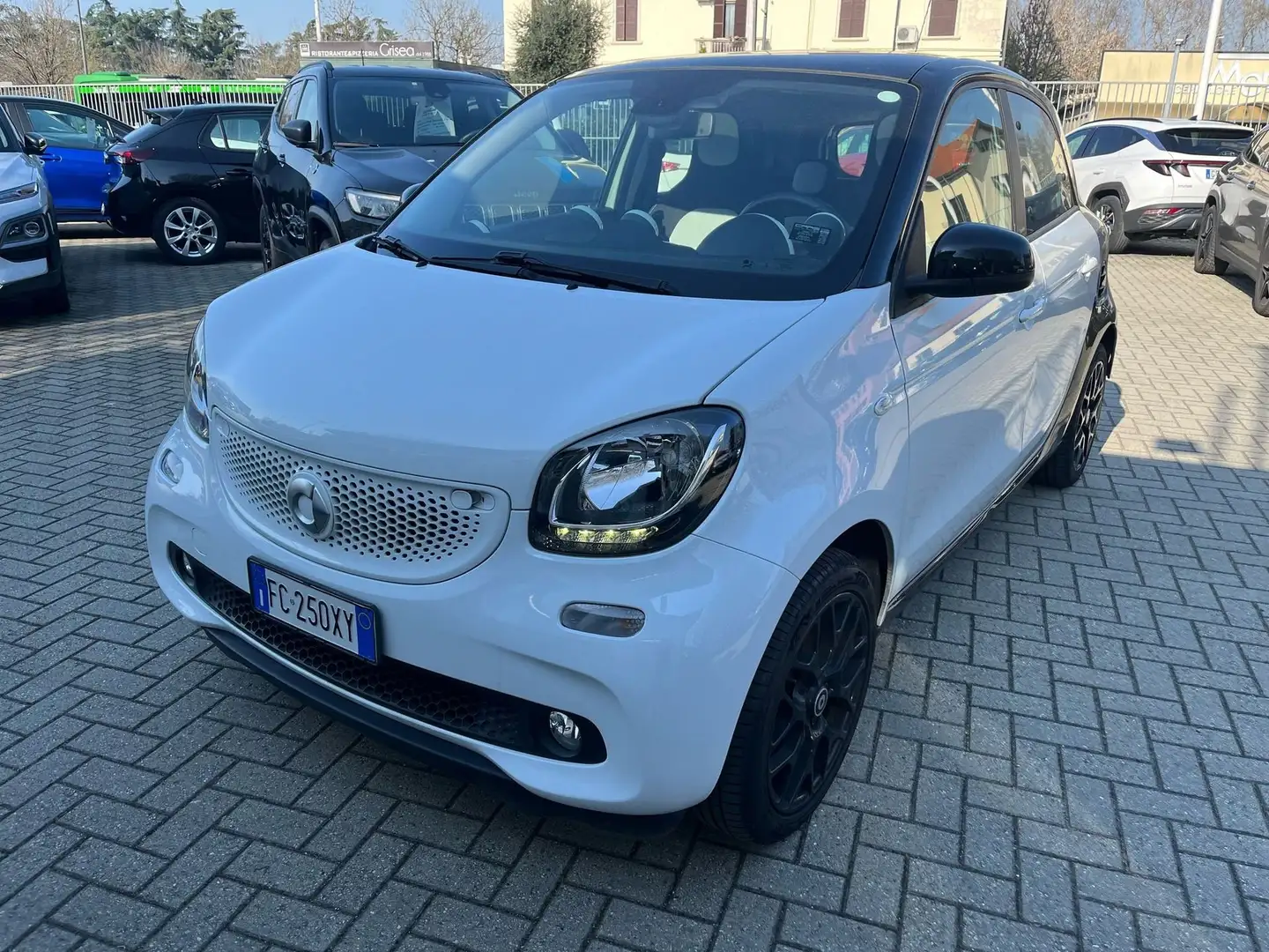 smart forFour Forfour 1.0 Passion 71cv twinamic Білий - 1